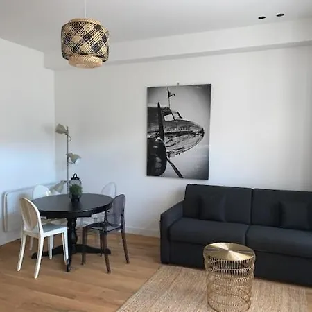 Luxe Parisien - Petit Varenne Aparthotel 4*